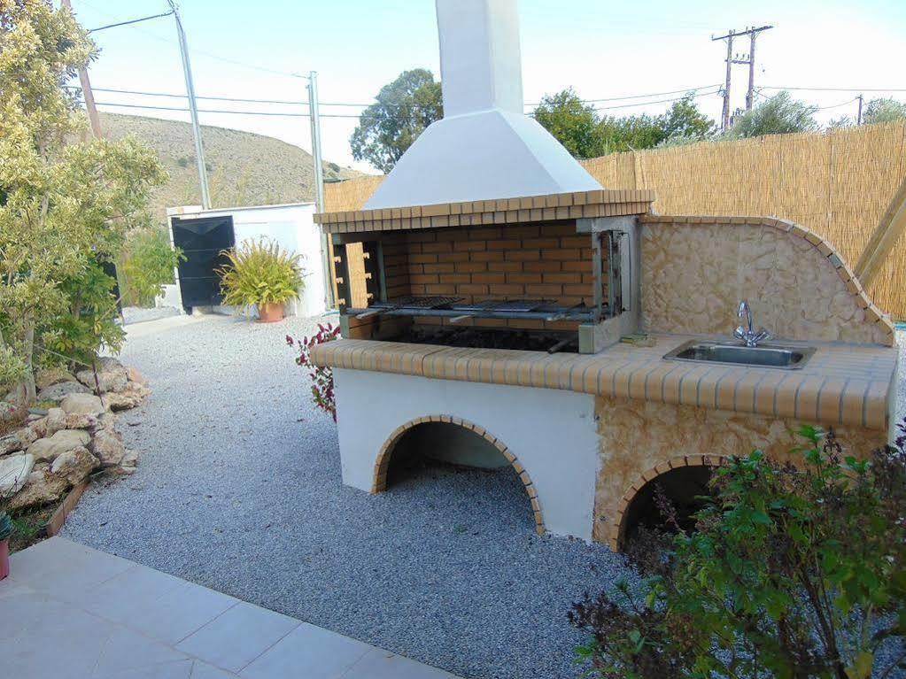 גאורגיופוליס Villa Campos- Less Than 5-Min Walk To Kalivaki Beach מראה חיצוני תמונה